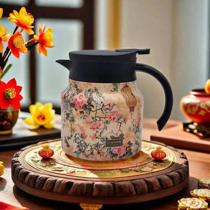 🥳2026 HOT SALE🥳💞50K+ SOLD!🌿🍵 Flash Sale 49% Off! Insulated Teapot with Strainer – Brew whole leaf tea freely. Stays hot for hours, pours perfectly. Your quiet moment companion. 🍂☕