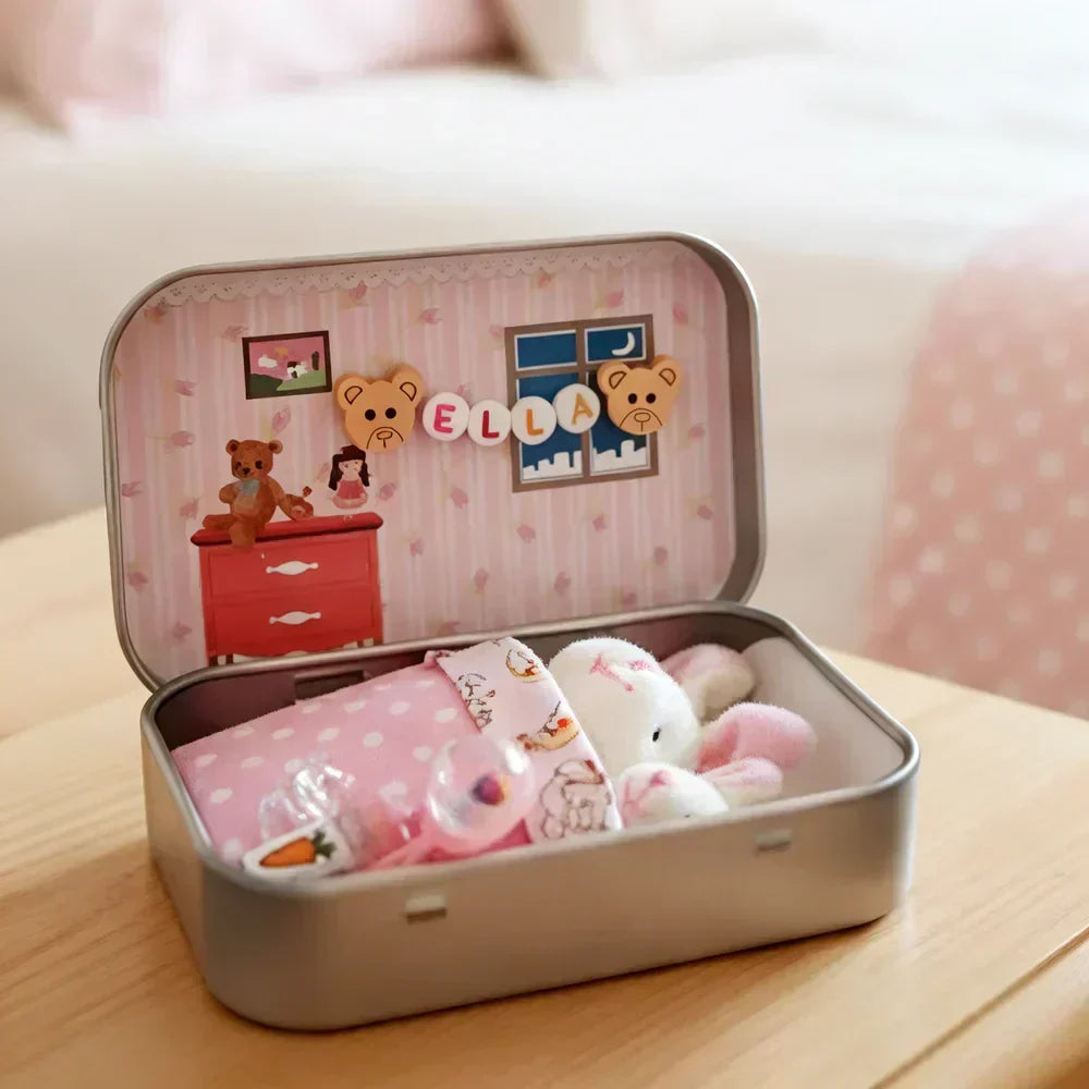 💎 49% OFF! 💎 Bunny Mummy & Baby Plush Pocket Tin – Handmade Easter Collectible with Cozy Blanket (Pink/Blue Ears) 🐇🎁