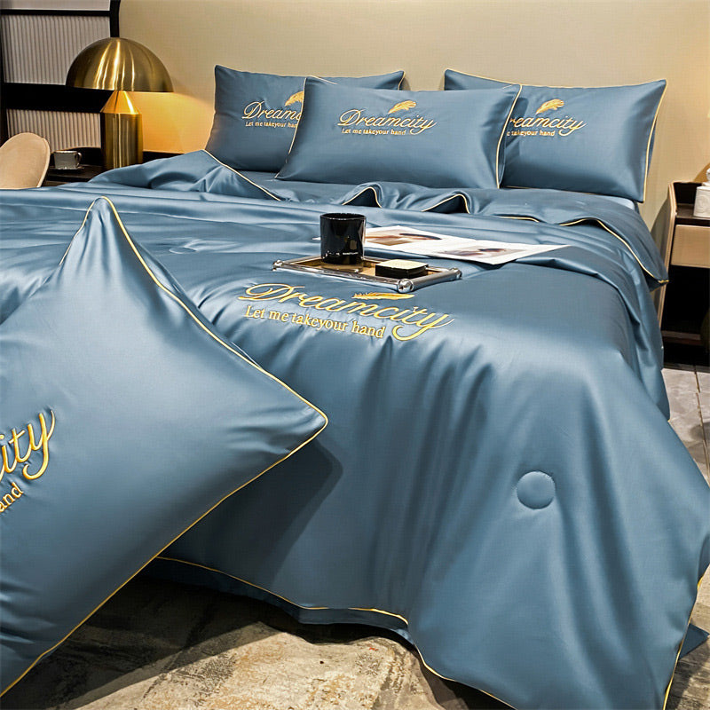 ✨Get Ready For Summer🛏️ Summer Simple Ice Silk Quilt❄️