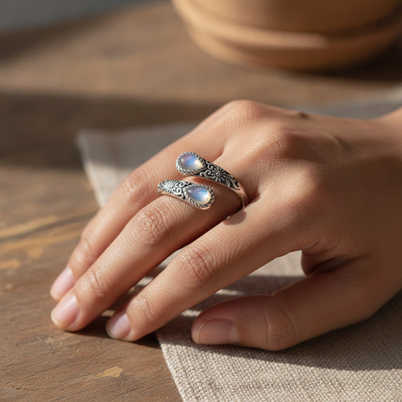 ⏳Limited-time 49% off⏰Vintage Adjustable Open Ring with Teardrop Glowing Zircon💧💍