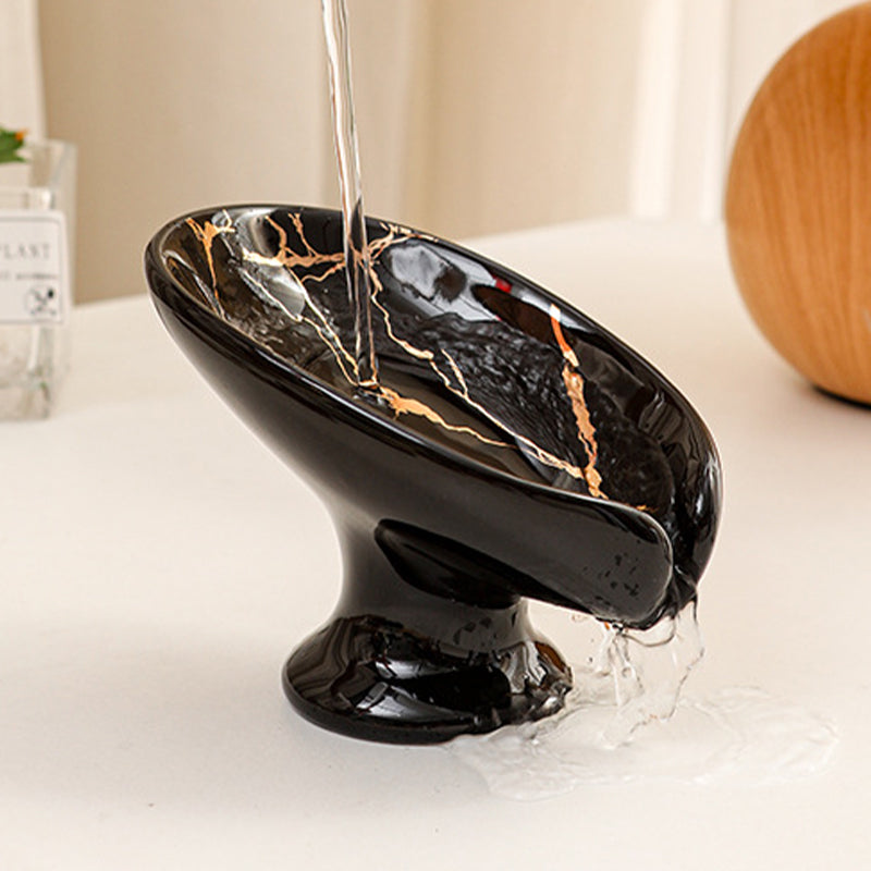 💧 Self-Draining Ceramic Soap Dish — 45° Tilt Design Drains Water Instantly