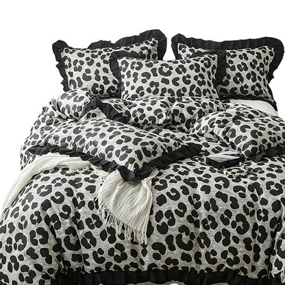 🐆 49% OFF NOW! 🛌 Leopard Print Ruffled Duvet Cover Set – Soft fabric, chic ruffle detail & vibrant print – Perfect for a bold, cozy bedroom makeover ✨