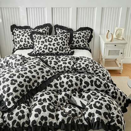 🐆 49% OFF NOW! 🛌 Leopard Print Ruffled Duvet Cover Set – Soft fabric, chic ruffle detail & vibrant print – Perfect for a bold, cozy bedroom makeover ✨